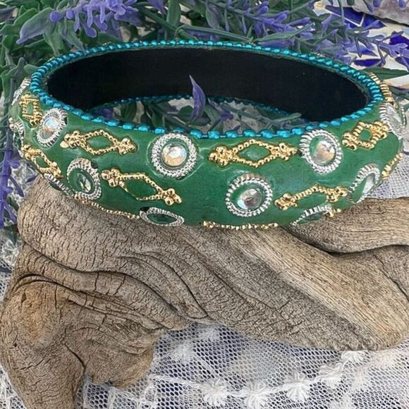 Fun Ornate Eastern Costume Bangle - Picture 6 of 6